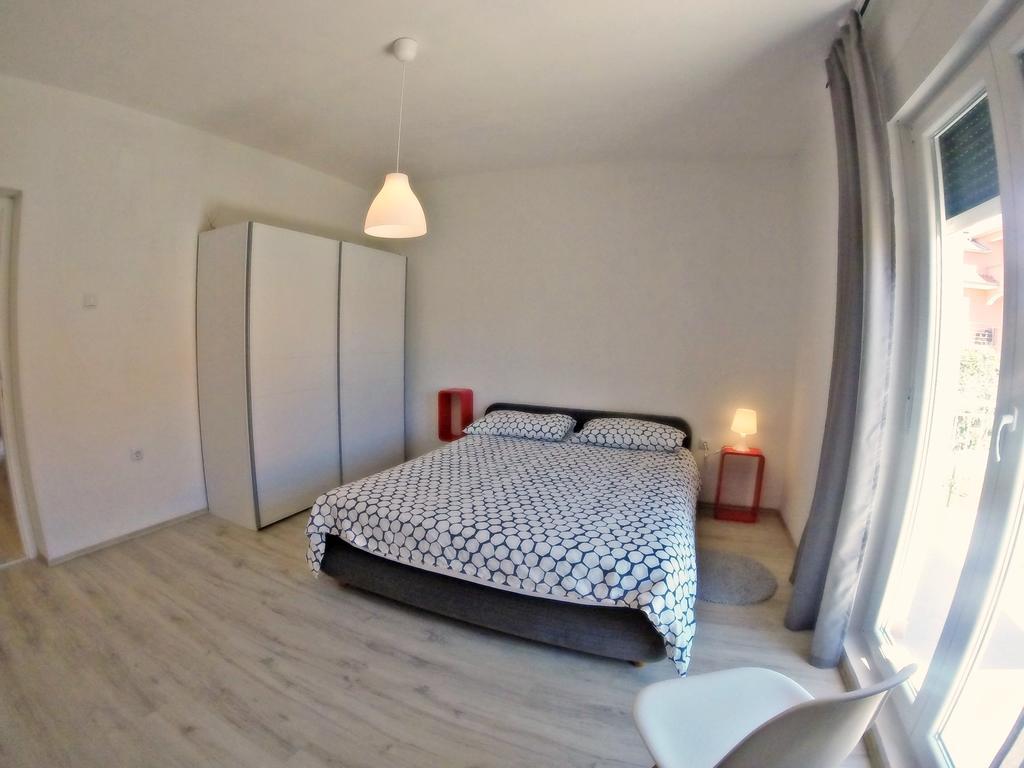 Apartman Interno 34 *