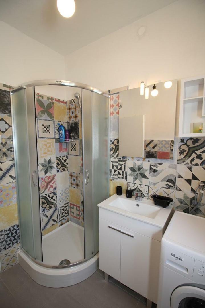 Interno 34 *
