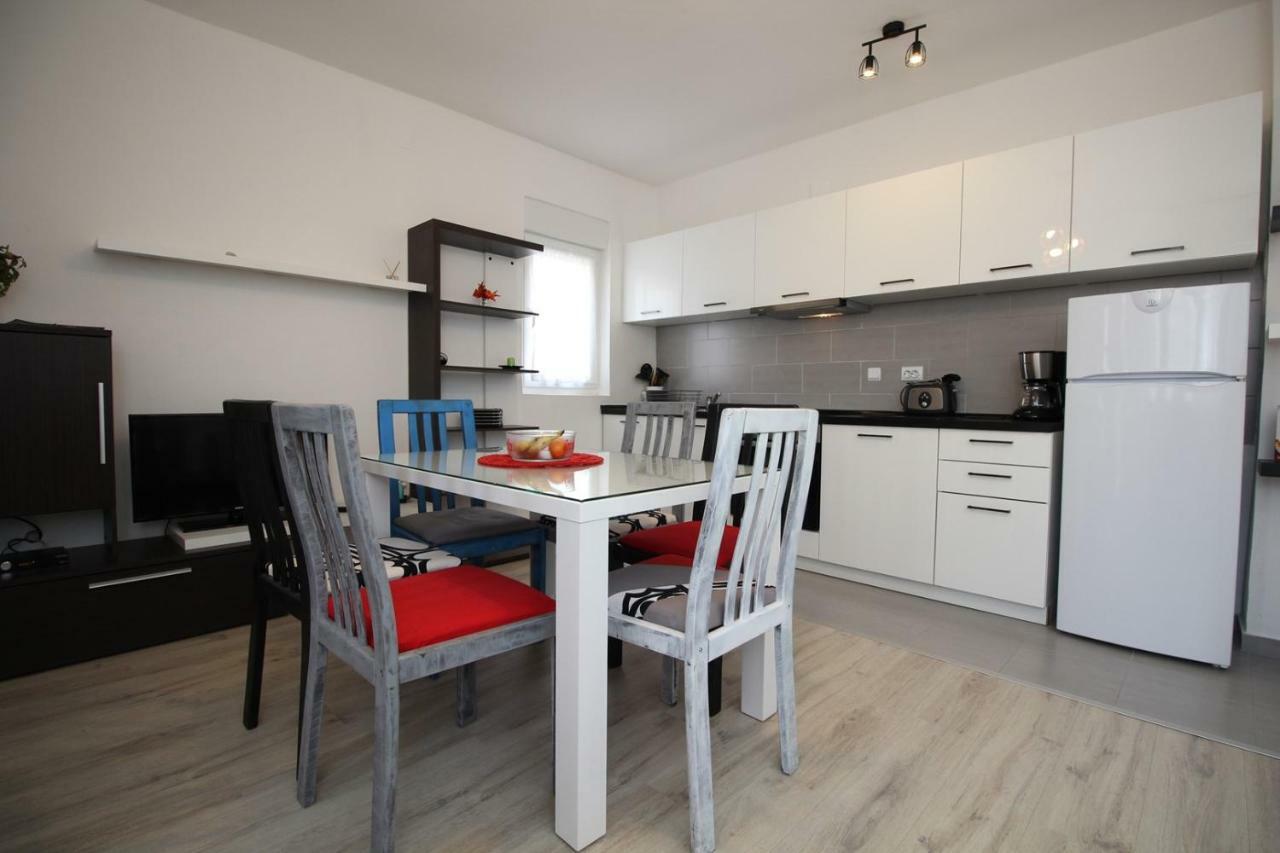 Apartman Interno 34 *